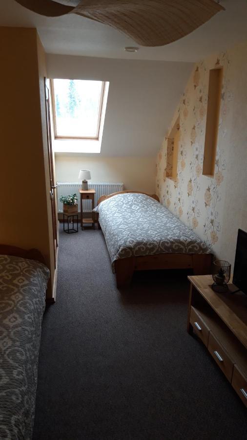 Viesu Nams Zala Sala Hotell Litavniki Exteriör bild